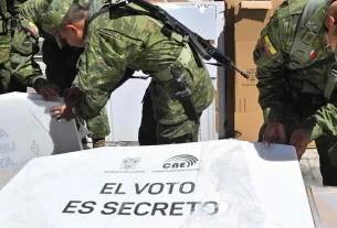 Ecuador acusa a Venezuela de sustraer material electoral