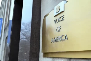 Juez ordena a Trump restaurar servicio de VOA y otros medios