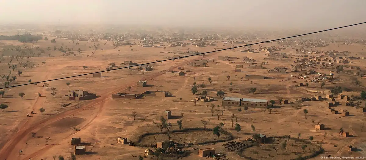 Masacre yihadista deja decenas de muertos en Burkina Faso