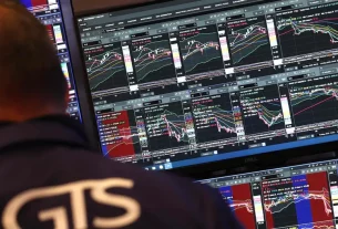 Wall Street sube aliviada por respiro en guerra comercial