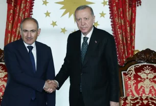 Erdogan recibe al primer ministro de Armania en Estambul