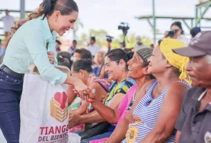 Evelyn Salgado lleva Tianguis del Bienestar a Cuajinicuilapa