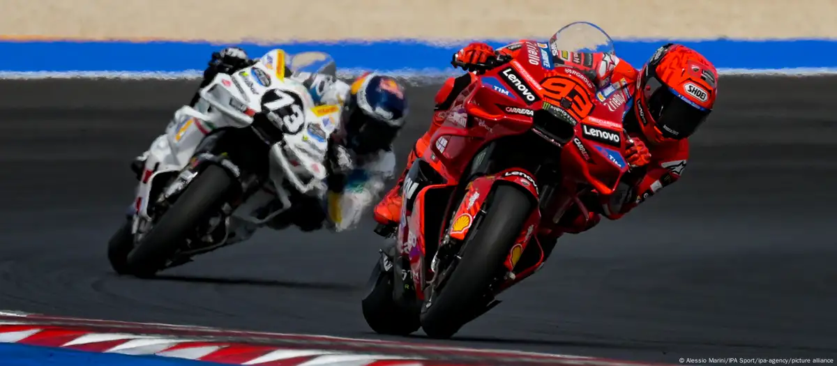 Márquez gana en San Marino y queda a un paso del mundial