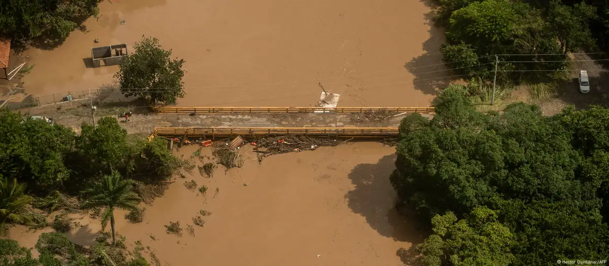 México eleva a 76 la cifra de muertos por intensas lluvias
