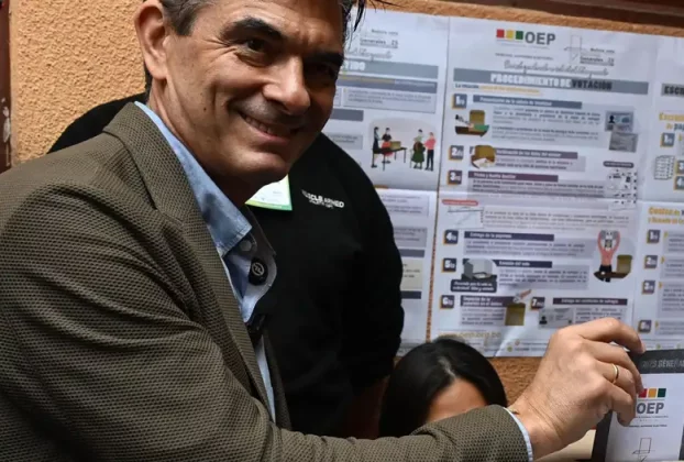 Paz acuerda reforzar las relaciones entre Bolivia y China