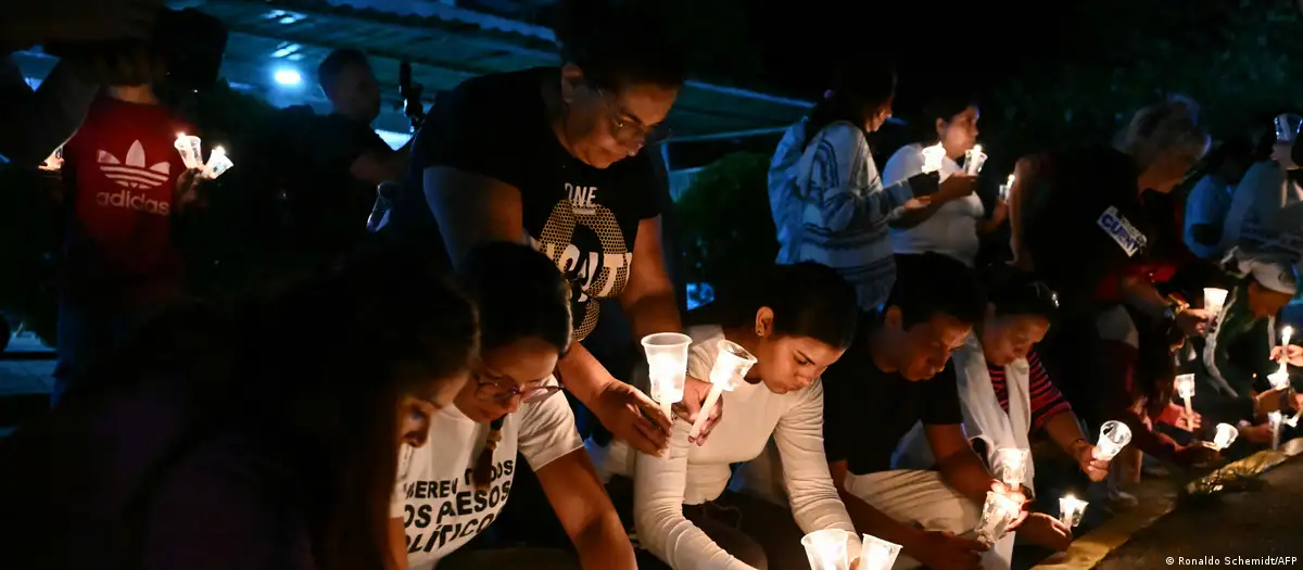 Venezuela libera a otros dos peruanos encarcelados