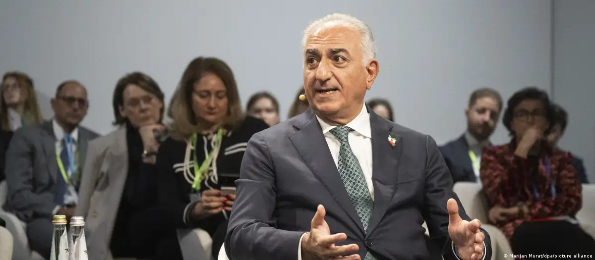 Hijo del último sah pide una intervención en Irán