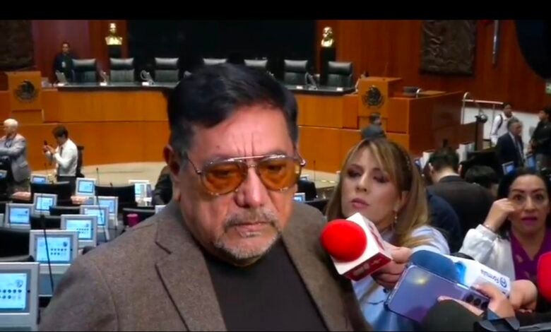 Félix Salgado Macedonio durante entrevista en el Senado sobre Morena y reforma electoral en 2026.