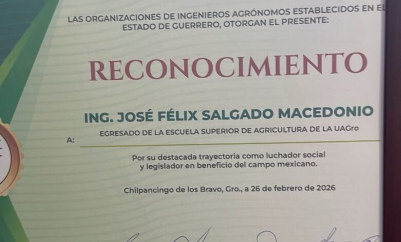 Félix Salgado Macedonio reconocido por agrónomos de Guerrero en su día