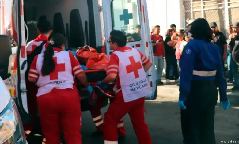 Al menos un muerto en colapso de un edificio en México