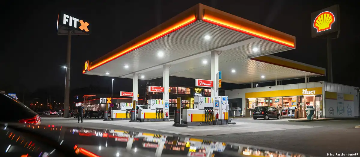 Chile anuncia alza histórica de combustibles por guerra