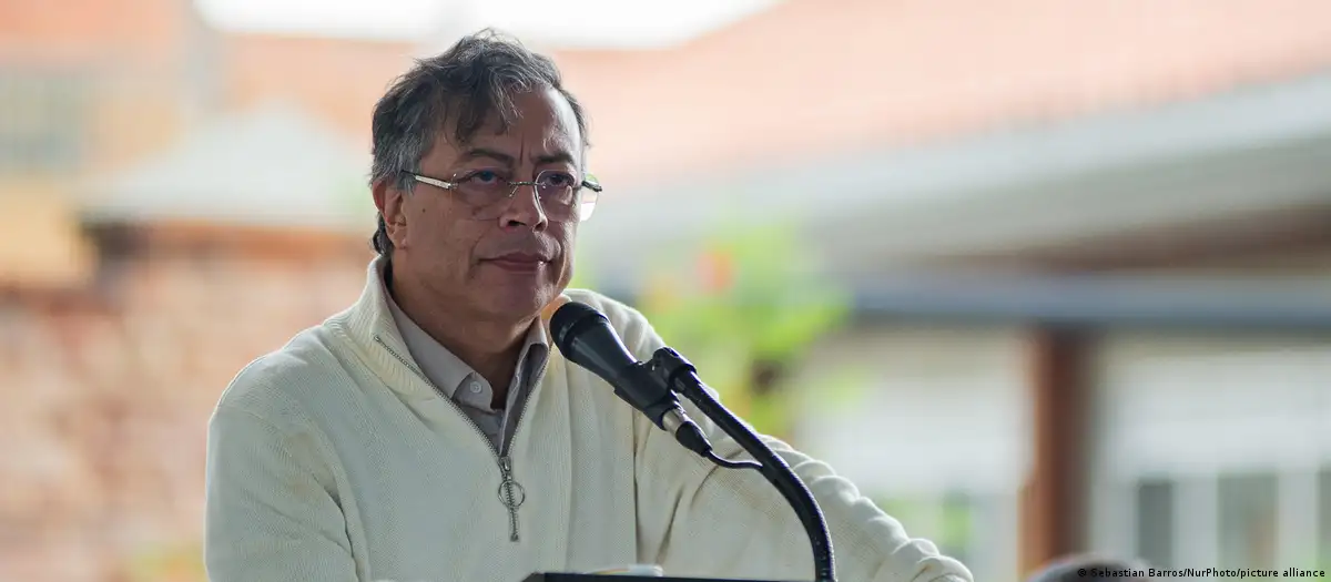 Petro niega investigación por presuntos nexos con narcotráfico