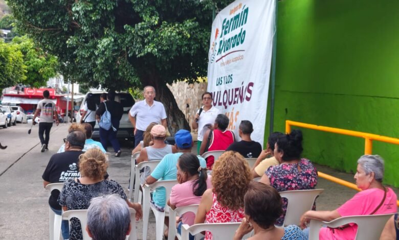 Fermín Alvarado Arroyo visita la colonia Morelos
