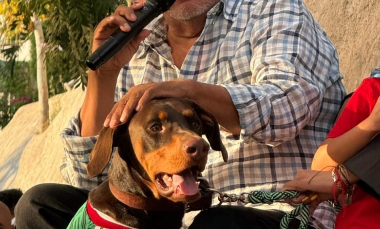 Félix Salgado Macedonio durante el Aquiles Fest en Chilpancingo a favor del refugio Perritos Felices de Guerrero