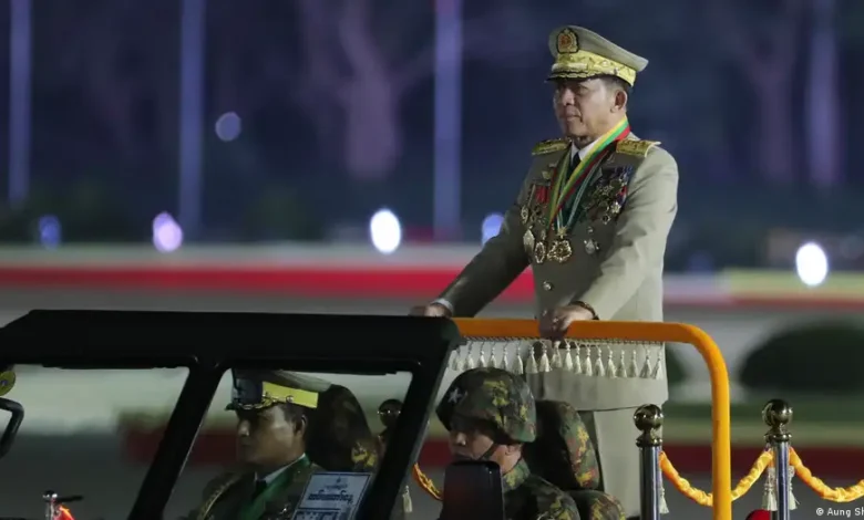 Parlamento de Birmania sesiona para elegir a Min Aung Hlaing