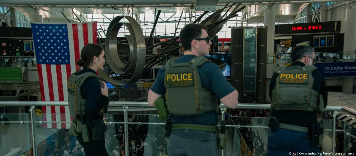 Republicanos anuncian acuerdo sobre cierre parcial en EE.UU.