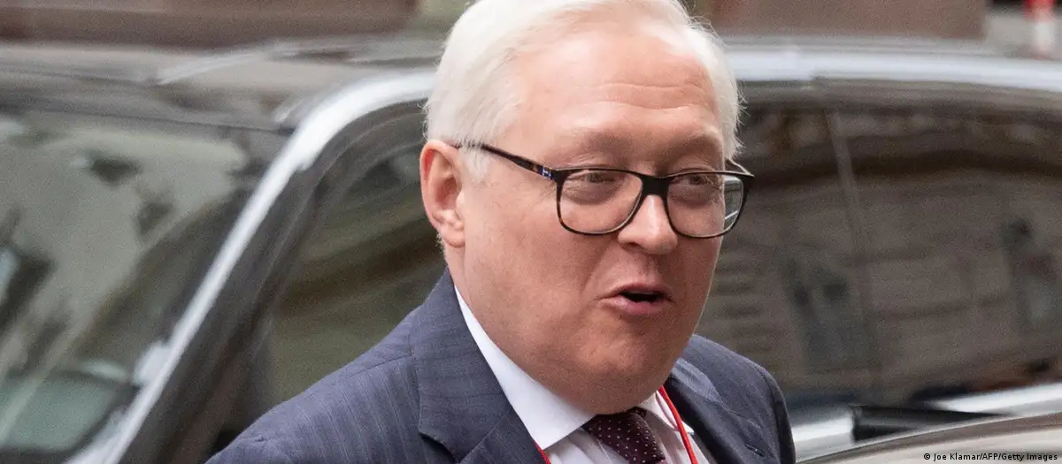 Vicecanciller ruso llega a Cuba y confirma apoyo al gobierno