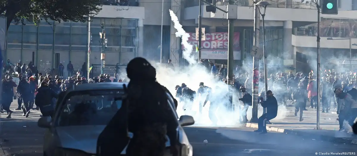 Bolivia 47 detenidos y cinco heridos en desbloqueo de vías
