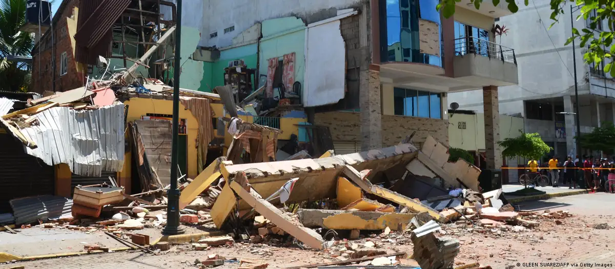 Daños leves y 27 heridos deja sismo de magnitud 6,1 en Perú
