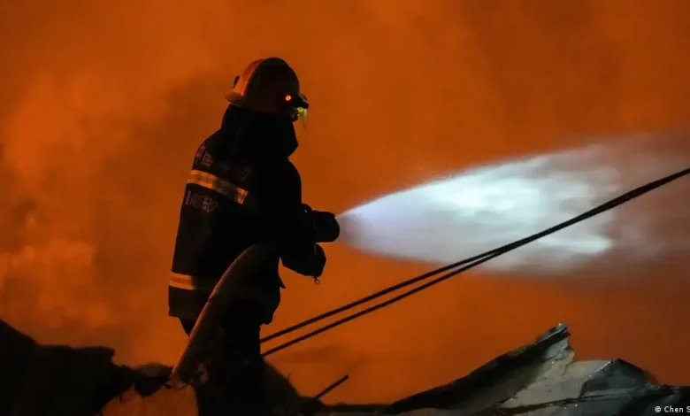 Explosión en fábrica de pirotecnia en China deja 21 muertos