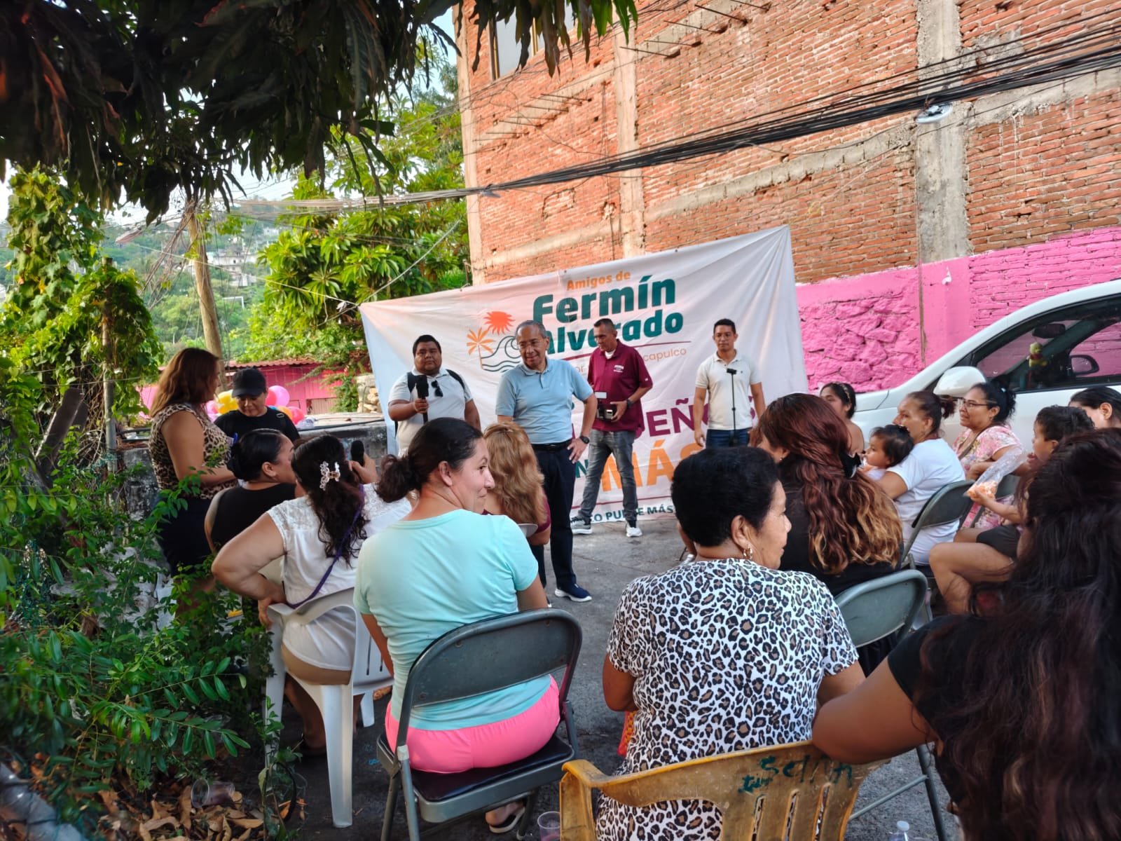 Fermín Alvarado llama a organizar Jardín Mangos