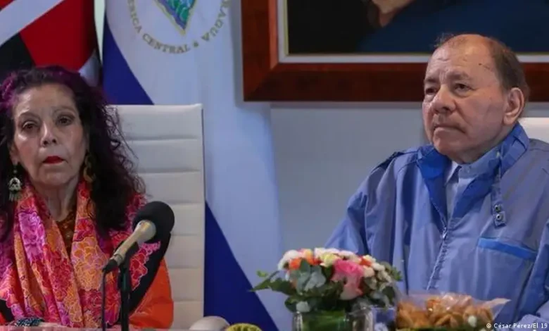 Gobierno de Nicaragua exhibe enfermo a líder indígena preso