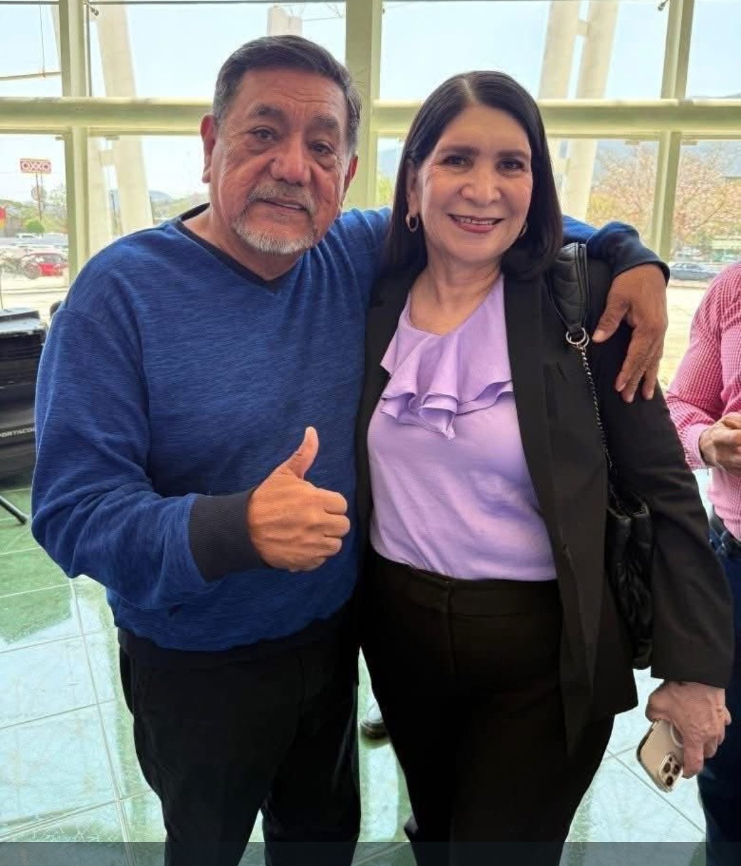 Félix Salgado Macedonio y Guadalupe Eguiluz durante encuentro político en Guerrero.