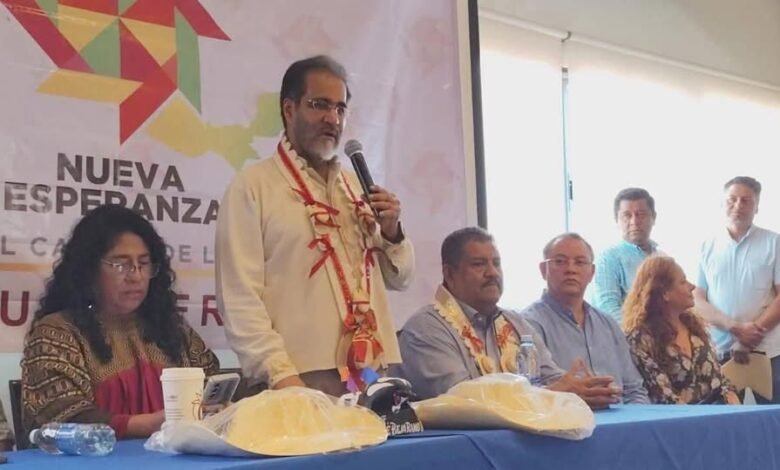 René Bejarano respalda a Guadalupe Eguiluz