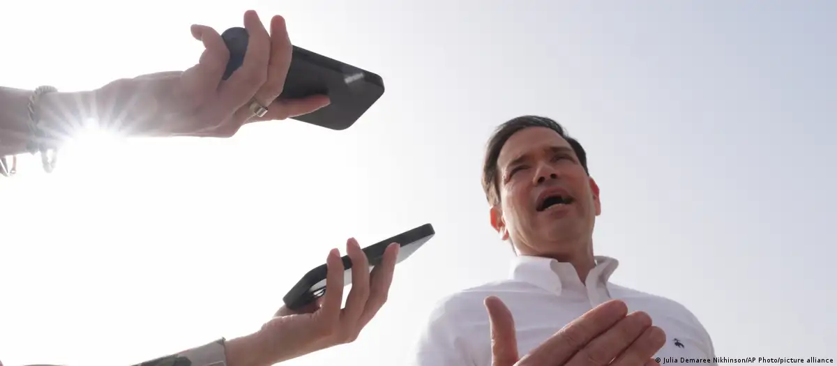 Rubio estrecho de Ormuz reabrirá de una forma u otra