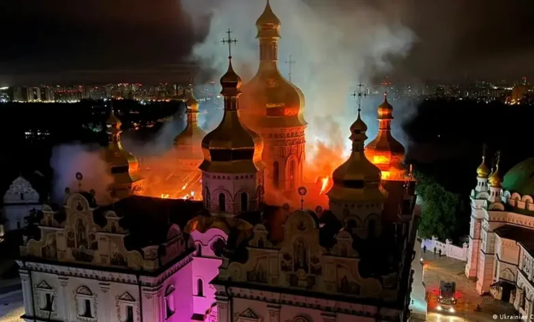 Daños a milenario monasterio en Kiev tras masivo ataque ruso