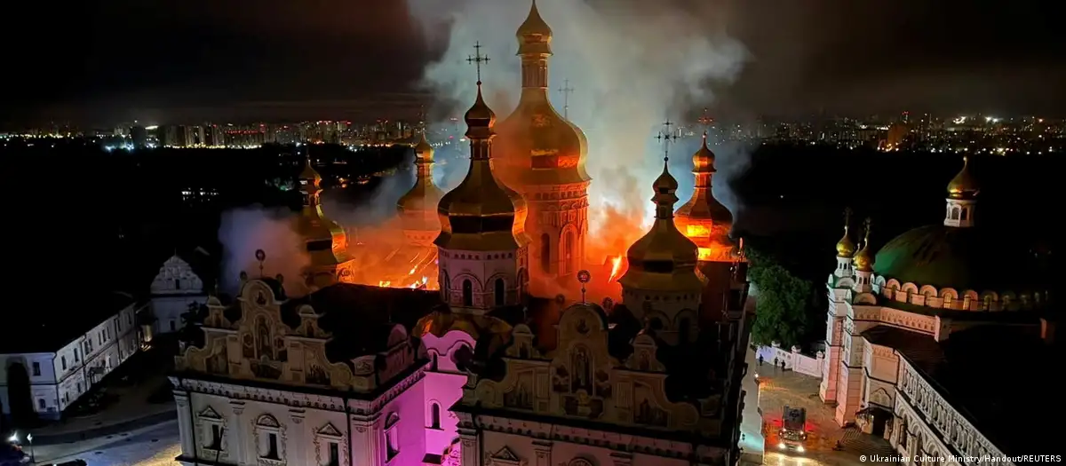 Daños a milenario monasterio en Kiev tras masivo ataque ruso