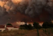Incendio forestal en Francia arrasa 1,700 hectáreas y provoca evacuaciones