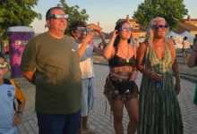 Eclipse solar en España oscurece el cielo