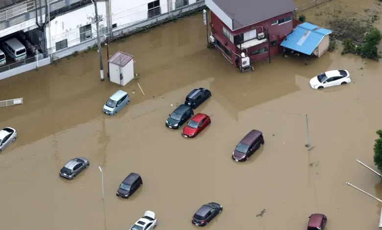 Lluvias en Japón dejan cuatro muertos y caos en Narita