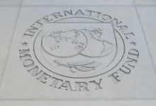 Bolivia aprueba crédito del FMI
