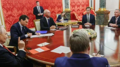 EEUU y Rusia discuten planes de paz para Ucrania