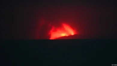 Erupción del Anak Krakatau suspende vuelos en Yakarta