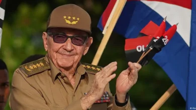 Raúl Castro reaparece tras rumores sobre su muerte
