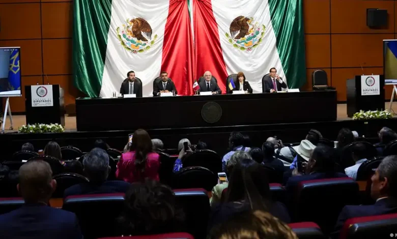 Senado avala nacionalidad única para gobernantes
