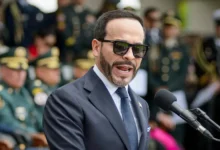 De la Espriella promete esclarecer asesinato de Miguel Uribe