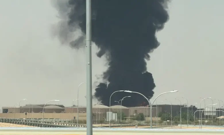 Hutíes ataLos hutíes aseguran haber lanzado un misil balístico contra el aeropuerto de Riad, en medio de una nueva escalada con Arabia Saudita.can de nuevo aeropuerto de Riad