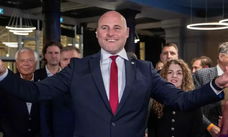 Lista Unida lidera elecciones de Letonia